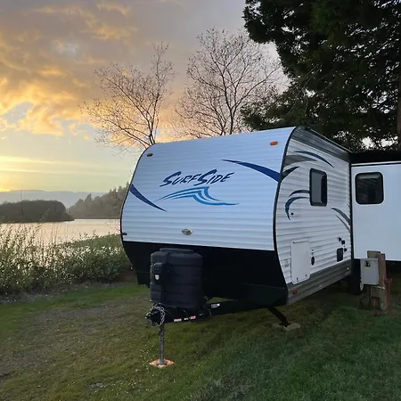 Surfside Glamping Camper Hotel Klamath Exterior foto